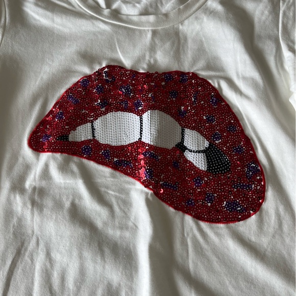 NWOT FV Relay Lip Biting Sequin Super Soft T-Shirt, Medium - Picture 3 of 4